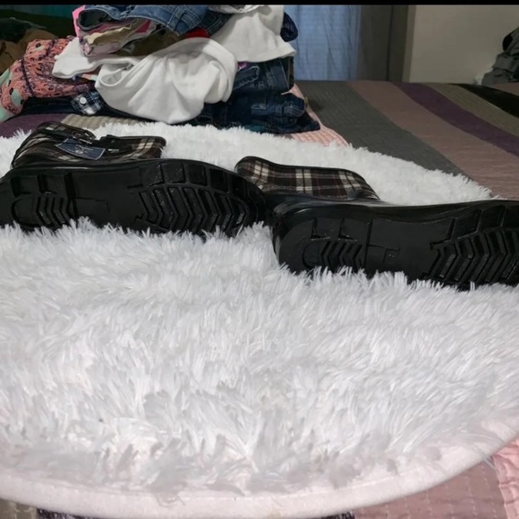 SOLD - Picture 3 of 4